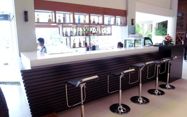 The Cha-am Methavalai Hotel