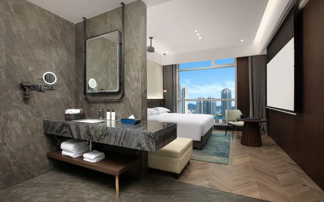 Days Hotel By Wyndham Weihai Huoju Eight Street