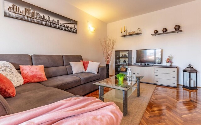 Stunning Home in Fazana With Wifi and 2 Bedrooms