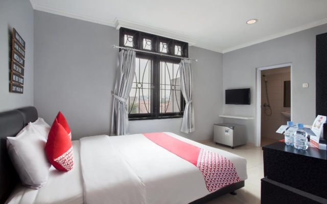 OYO 105 La Maison D Ilona – Guest Rooms – Jakarta