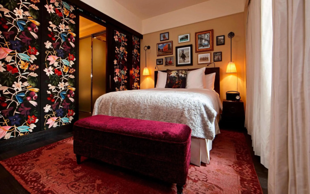 The Vagabond Club, Singapore, a Tribute Portfolio