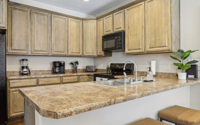 Welcoming Mesquite Condo w/ Pool Access!