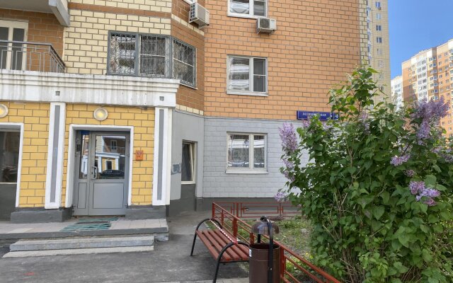 Apartments on Levoberezhnaya street 4/14