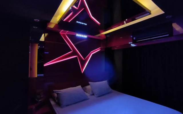 Swing Motel