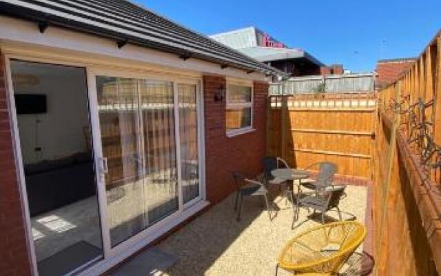 Quiet and central modern new build bungalow