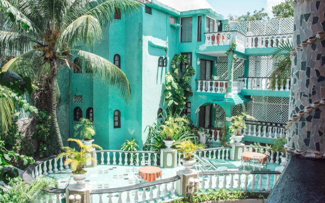 Maya del Mar on Fifth Avenue