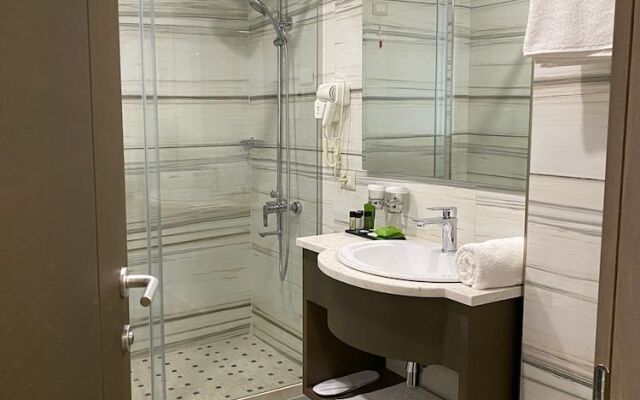 Doanesia Premium Hotel & Spa