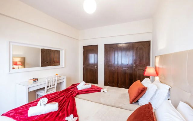 Villa Royal Sandals