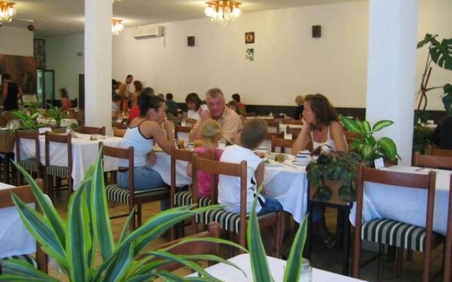 Hotel Riviera