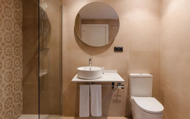 Los Arcos Hotel Gothic Quarter, Sonder