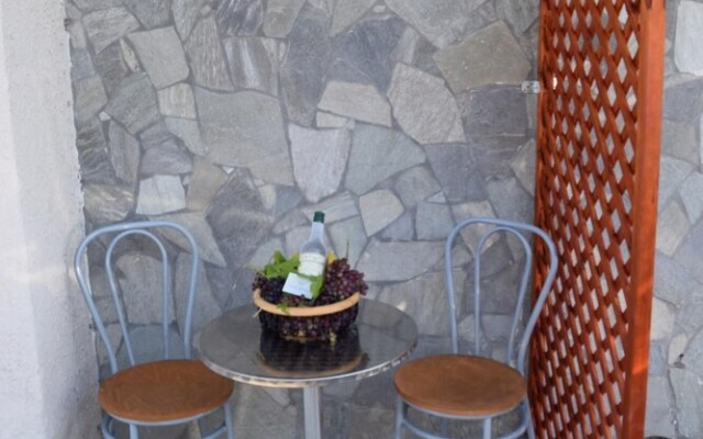 Laurel LK Apt in Kremasti Near Airport Rhodes