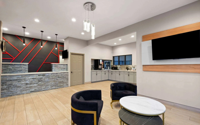 Ramada by Wyndham Bainbridge