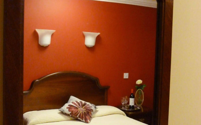 Nesbitt Arms Boutique Hotel