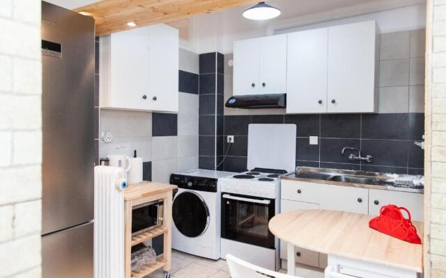 Cozy apartment in Pireas