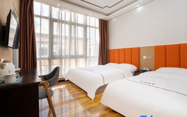 Yue Hotel (Zhengzhou CBD Convention and Exhibition Center)