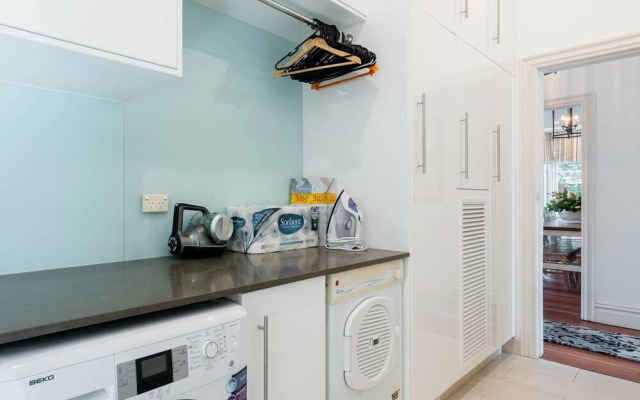 Live in Federation Style Luxury With Stunning Views