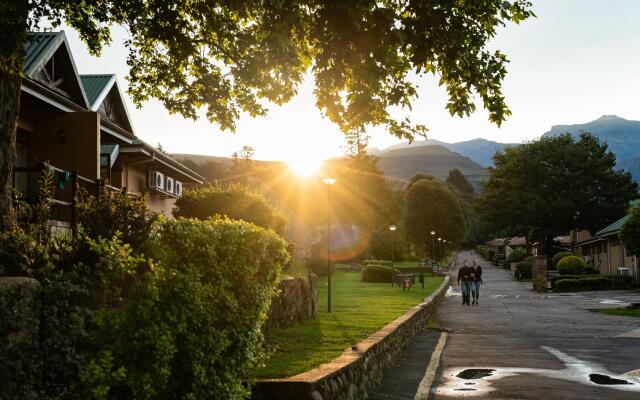 Gooderson Drakensberg Gardens and Golf & Spa Resort