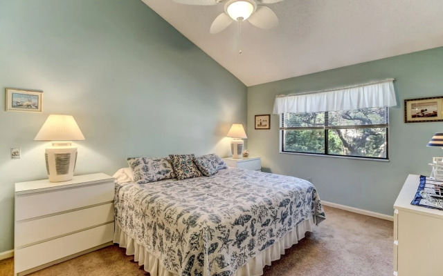 Dog Friendly Condo, Easy Access to Amelia Island Beautiful Beaches by RedAwning