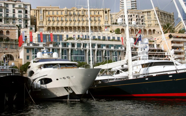 Hotel Port Palace
