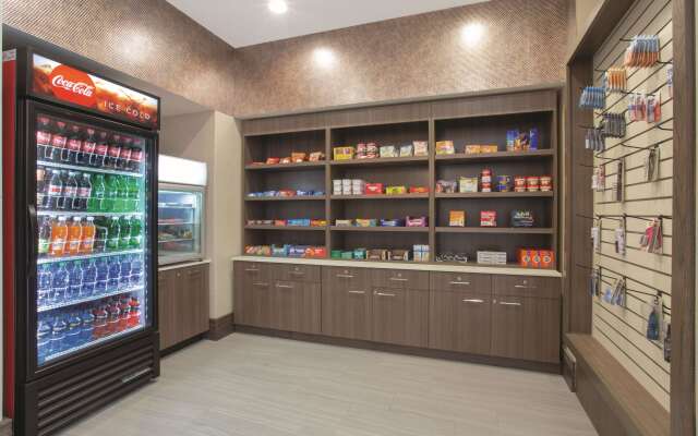 La Quinta Inn & Suites by Wyndham Buffalo Amherst