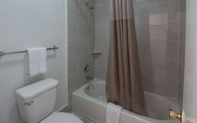 Motel 6 Montgomery, AL - Coliseum
