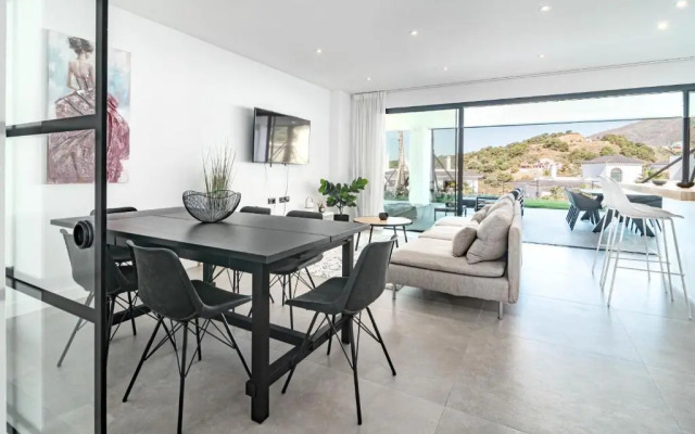 LAE7BI- Spacious flat, family friendly resort