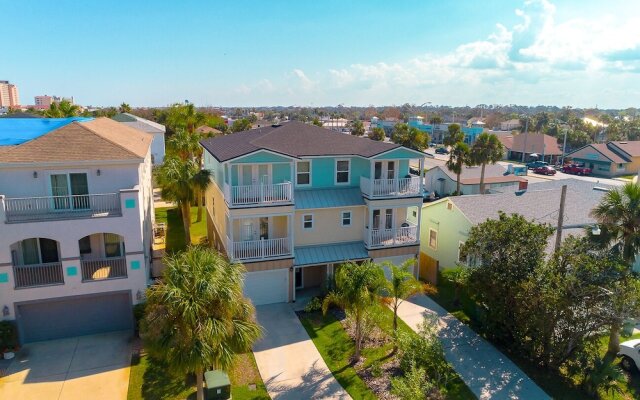 Luxury Living - Modern Beach Townhouse