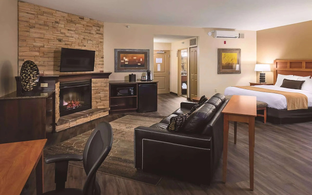 Wyndham Bloomington - Mall of America