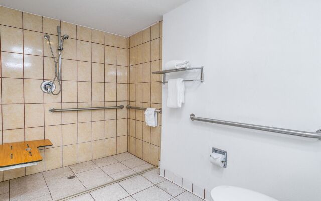 Motel 6 San Diego, CA - Southbay