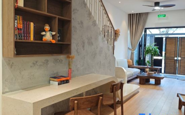GomiHouse-Cozy-4BRs-5 'to Lotte Mart- jacuzzi pool