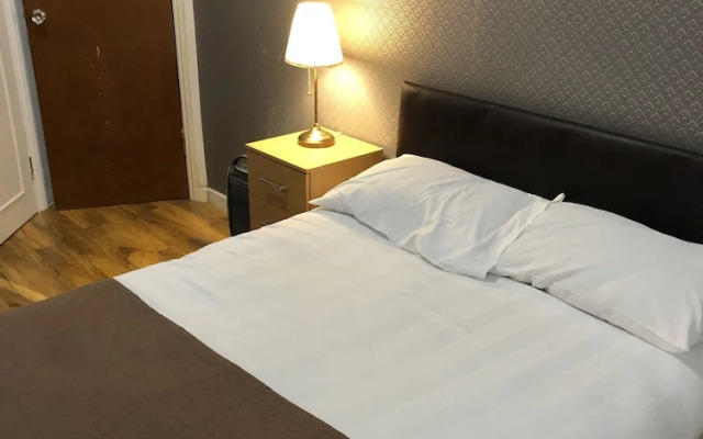 Suite Overlooking Hyde Park