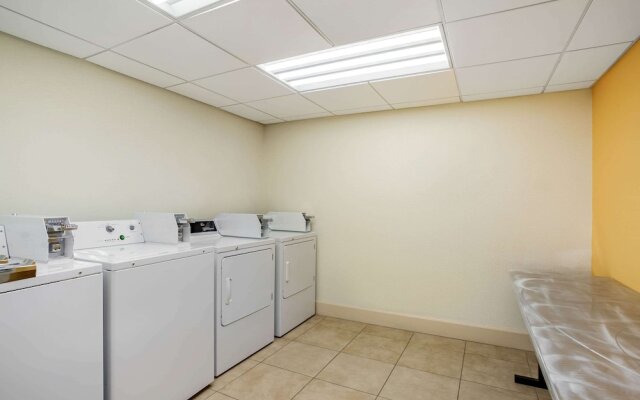 La Quinta Inn And Suites Danbury