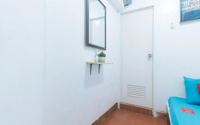 RedDoorz near OWWA Pasay