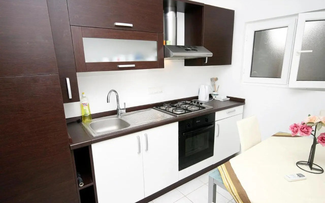 Apartment Drasnice 6051b