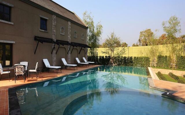 Thames Valley Khao Yai