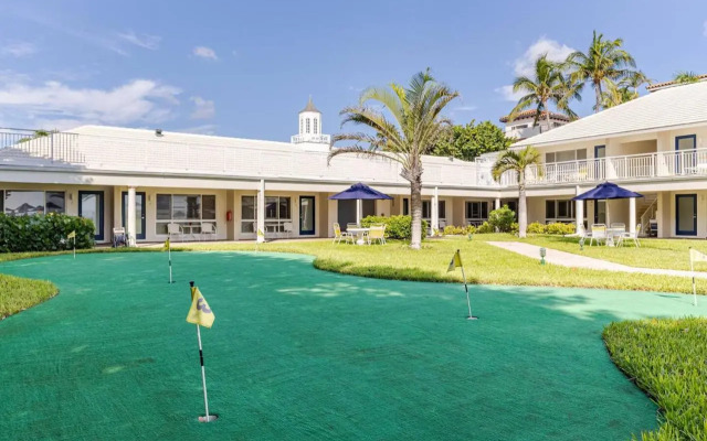 The Ocean by EVRentals