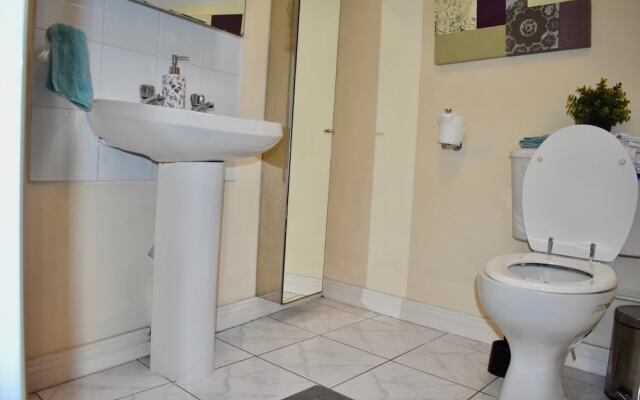 Bright 3 Bedroom House in Central Dublin