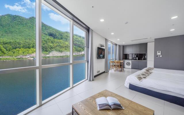 Gapyeong Puffinsbay Pension