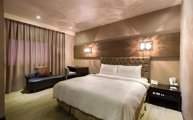 The River Fashion Hotel