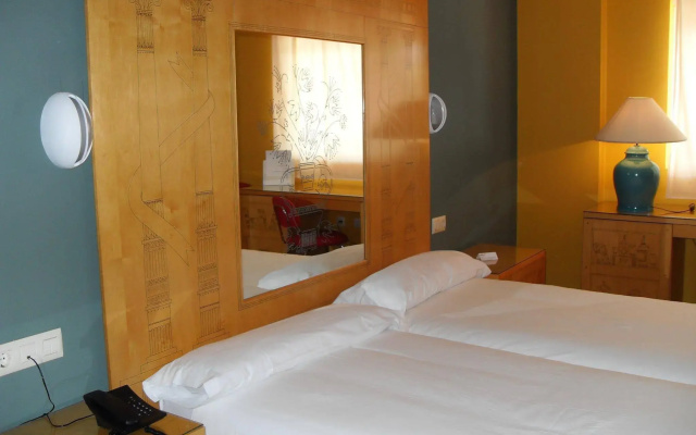 Hotel AHC Cáceres