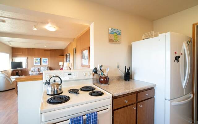 Sea Lion Crossing - 3 Br Home