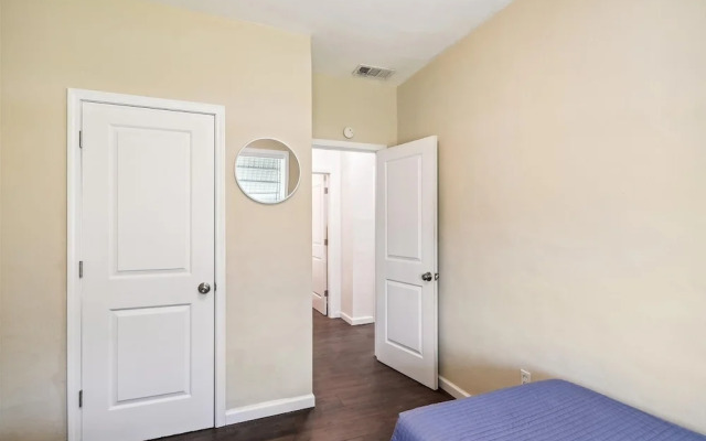 Cove Cottage - 3 Bedroom w/Private Pool. Sleeps 6. Quiet Community, Close to Fishing Marinas. 3 Home by RedAwning