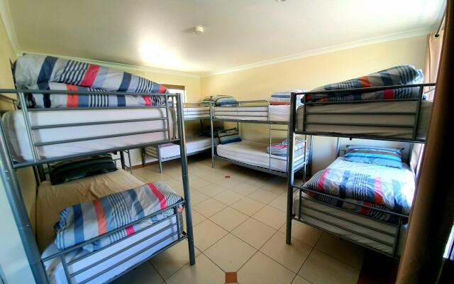 Jump Inn Alice Budget Accommodation