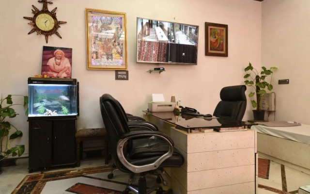 Home Feeling Accomodation By OYO Rooms