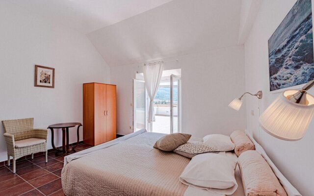 Beautiful Home in Vela Luka With Wifi and 3 Bedrooms