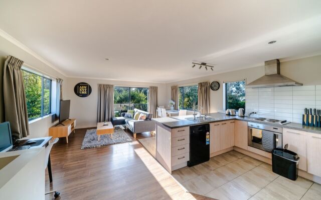 Glenfield Central Modern 1 Bdr Unit