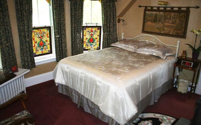 A Boat to Sea Bed & Breakfast