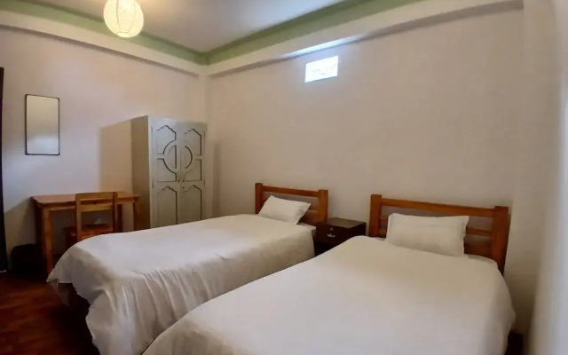 Almost Home Guest House and Cafe