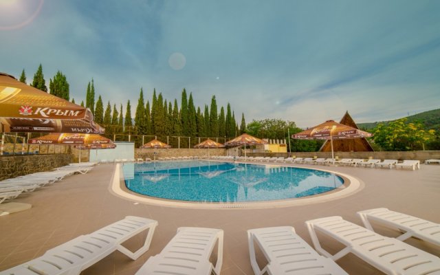 Ателика Горизонт Алушта