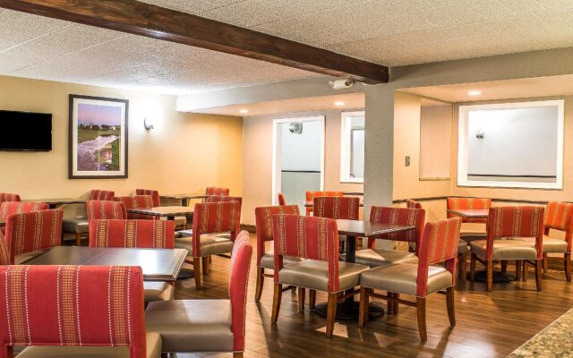Holiday Inn Express Pittston - Scranton Airport by IHG
